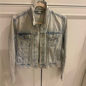 Gap size small denim jacket